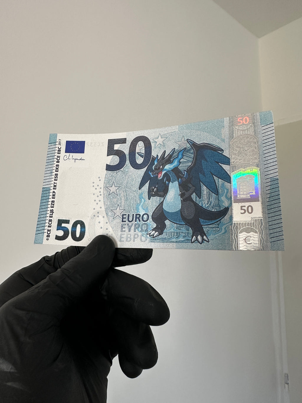 Charizard Currency Art Set - 3 Banknotes