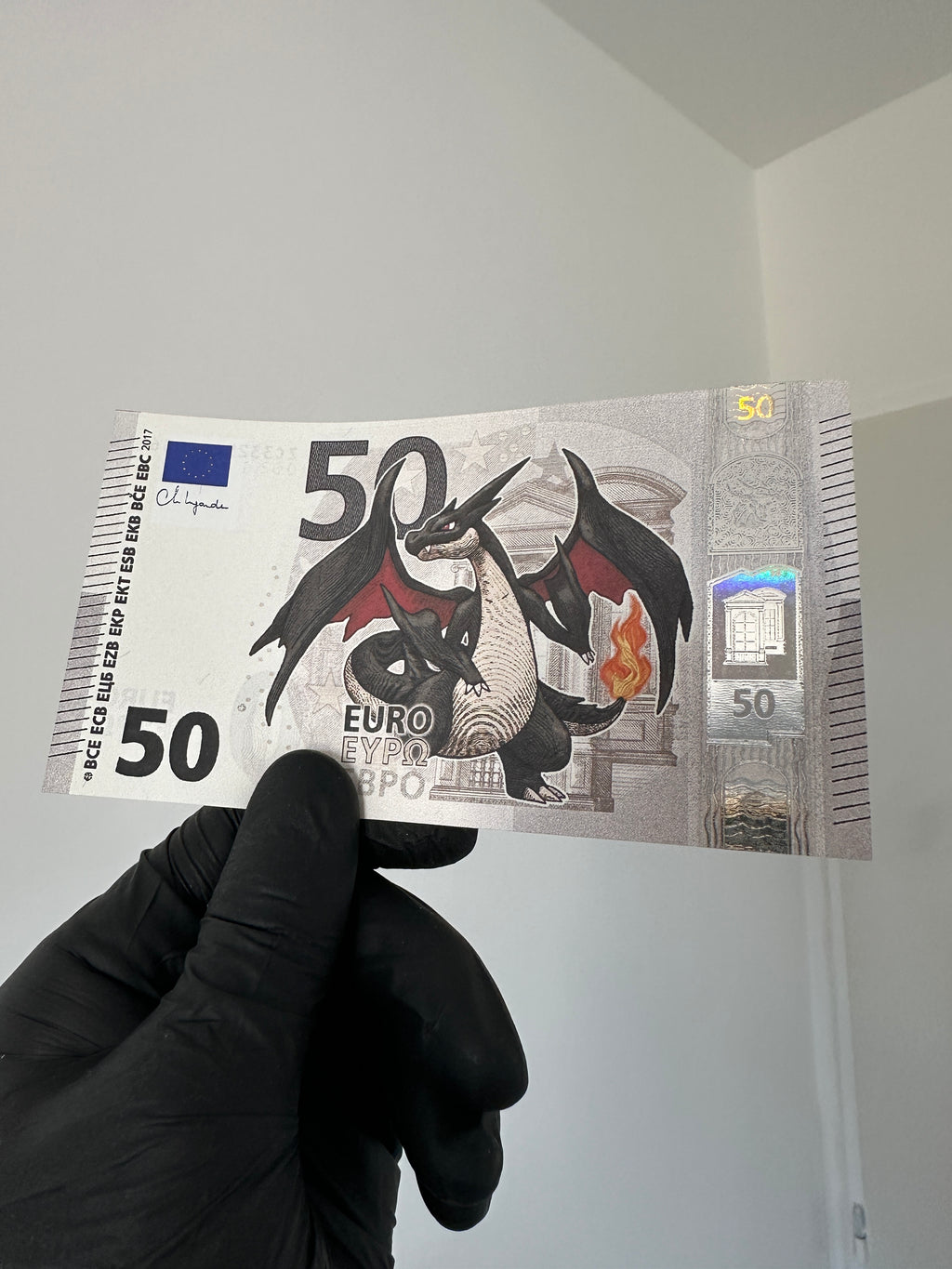 Charizard Currency Art Set - 3 Banknotes