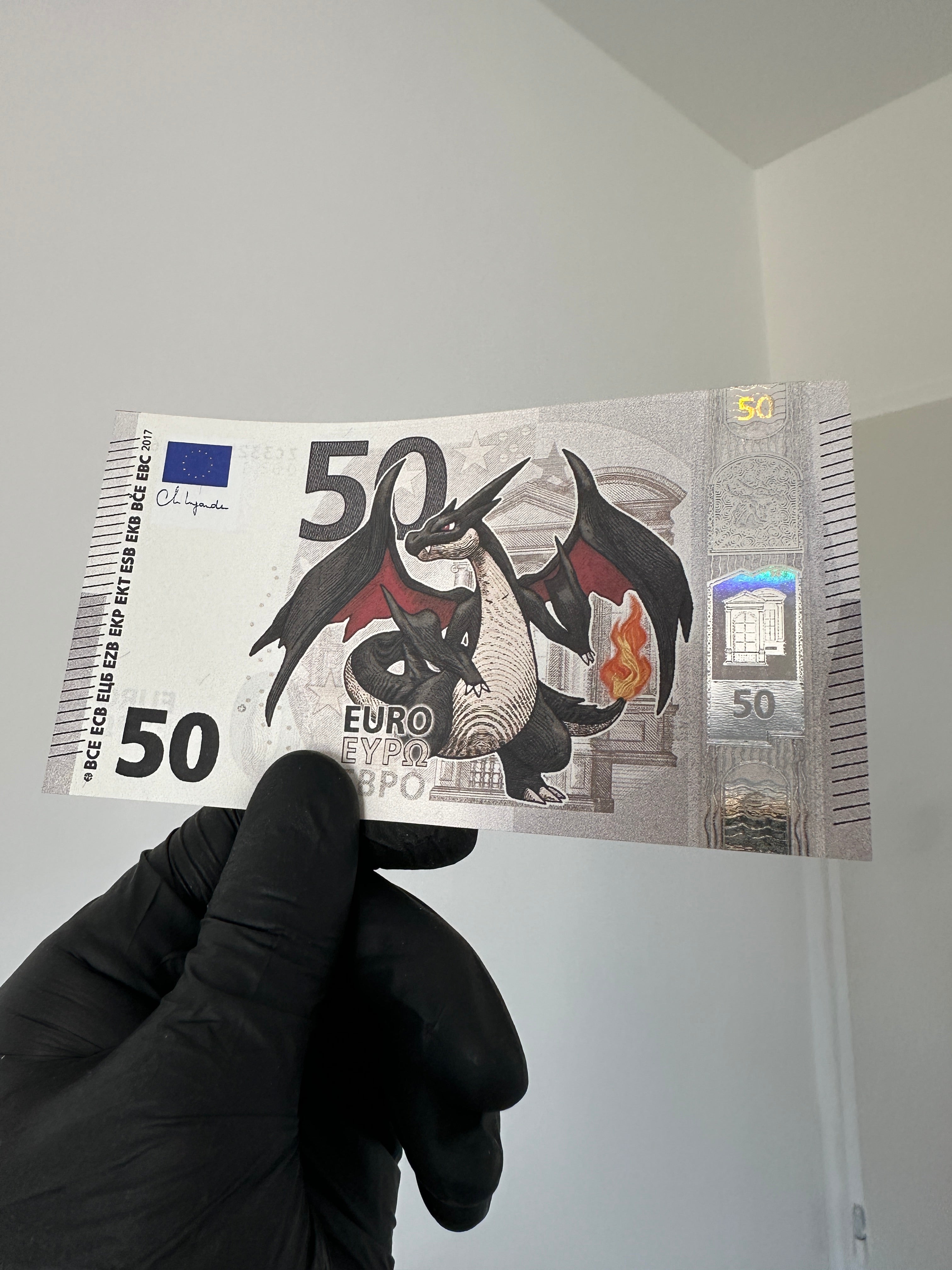 Charizard Currency Art Set - 3 Banknotes
